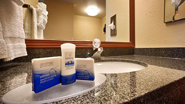  - Best Western Luxbury Inn Fort Wayne - I-69, Exit 302