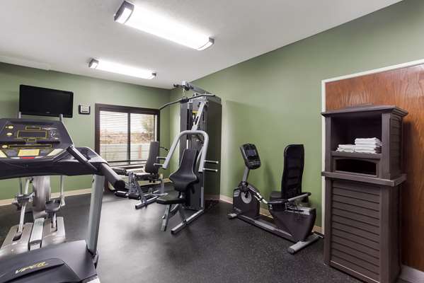Fitness/ Exercise Room - Best Western Crossroads Inn Schererville
