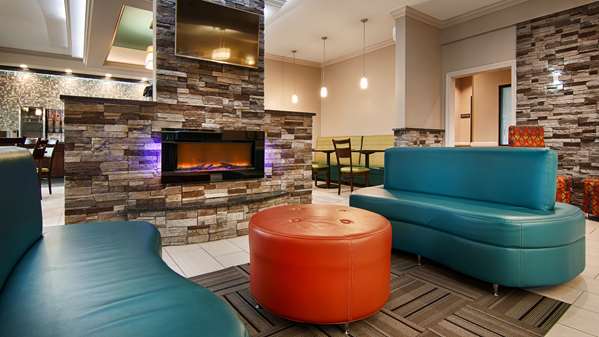 - Best Western Elkhart Inn & Suites - I-80 & I-90, Exit 92