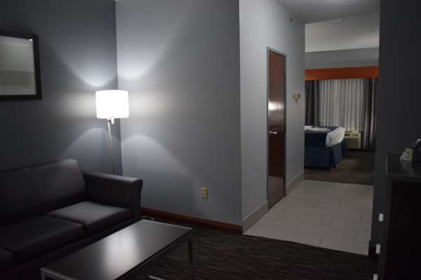 Suite - Best Western Elkhart Inn & Suites - I-80 & I-90, Exit 92