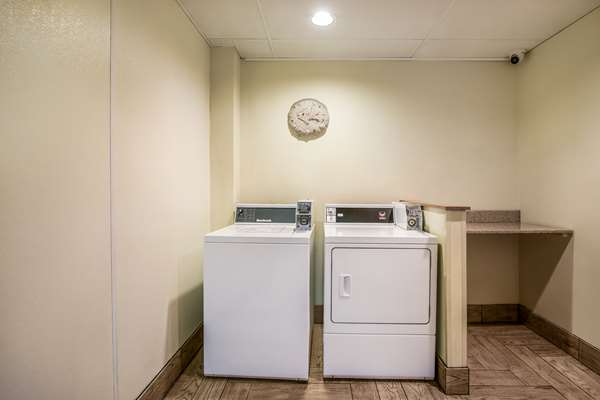  - Best Western Indian Oak Inn Chesterton - I-94, Exit 26