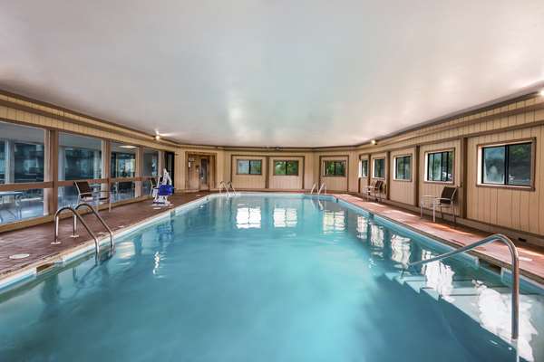 Pool - Best Western Indian Oak Inn Chesterton - I-94, Exit 26
