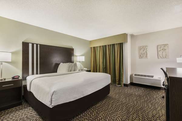  - Best Western Indian Oak Inn Chesterton - I-94, Exit 26