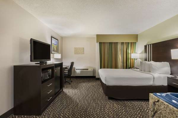  - Best Western Indian Oak Inn Chesterton - I-94, Exit 26