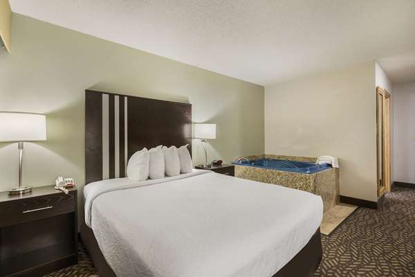  - Best Western Indian Oak Inn Chesterton - I-94, Exit 26