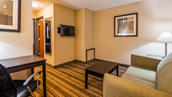  - Best Western Plus Anderson Inn - I-69, Exit 226