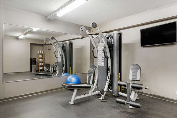 Fitness/ Exercise Room - Best Western Valparaiso Inn