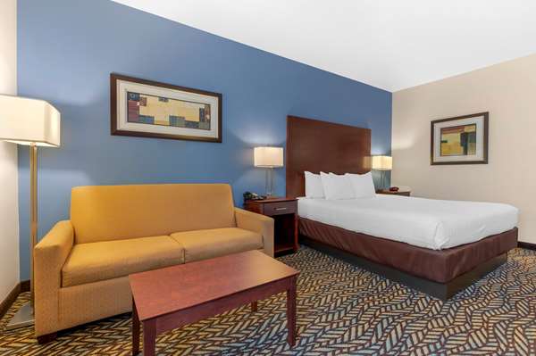  - Best Western Plus Covered Bridge Inn Brazil - I-70, Exit 23