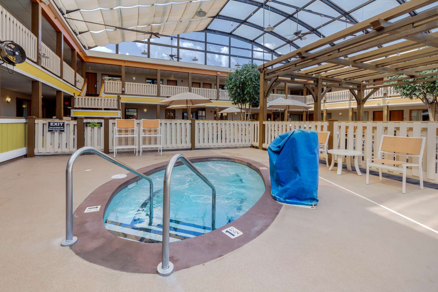 Best Western Plus Dubuque Hotel & Conference Center, IA See Discounts