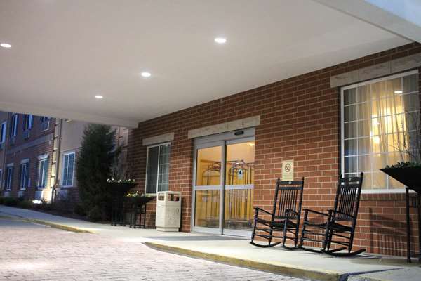 Exterior view - Best Western Plus Inn & Suites Clive - I-35 & I-80, Exit 124