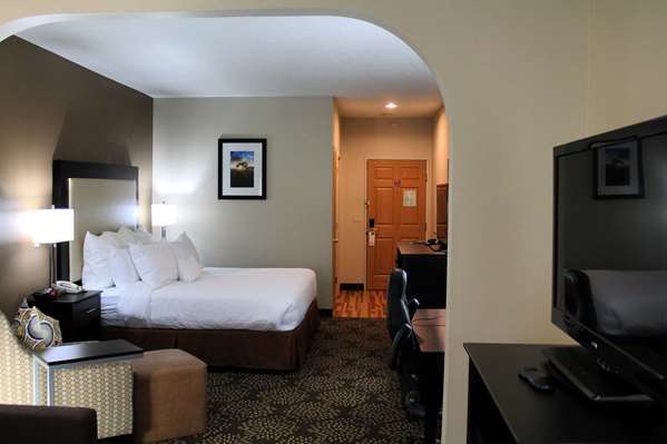Suite - Best Western Plus Inn & Suites Clive - I-35 & I-80, Exit 124