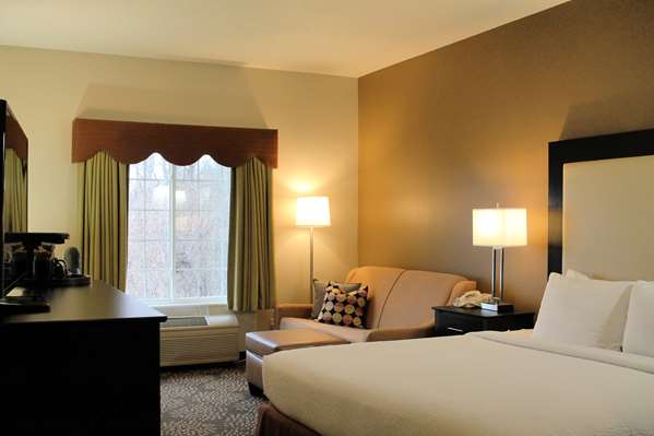  - Best Western Plus Inn & Suites Clive - I-35 & I-80, Exit 124