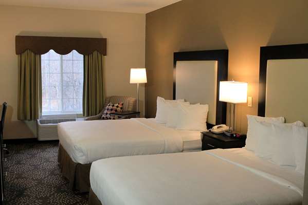  - Best Western Plus Inn & Suites Clive - I-35 & I-80, Exit 124