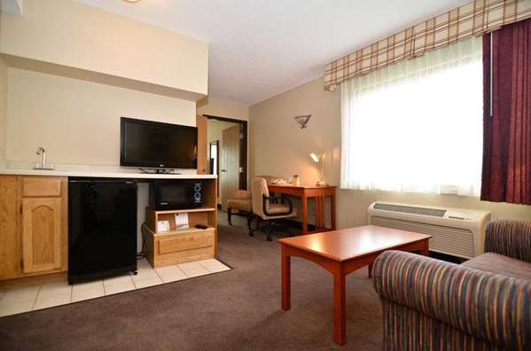 Suite - Best Western Plus University Park Inn & Suites Ames