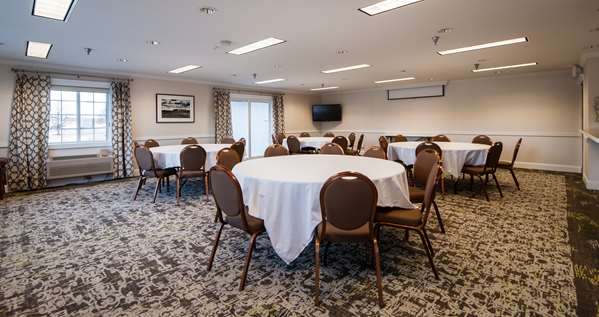  - Best Western Plus University Park Inn & Suites Ames