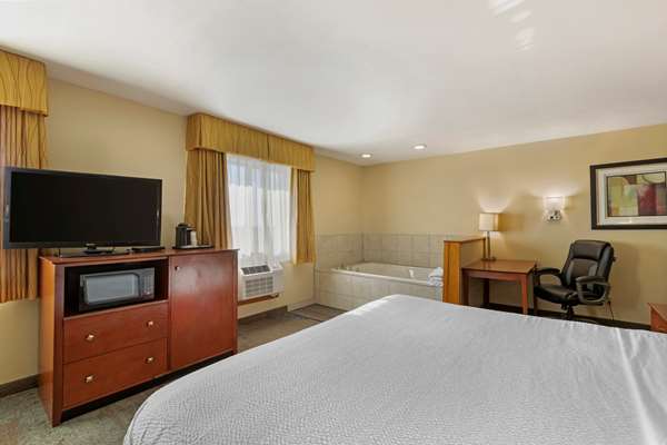  - Best Western Plus Altoona Inn - I-80, Exit 142