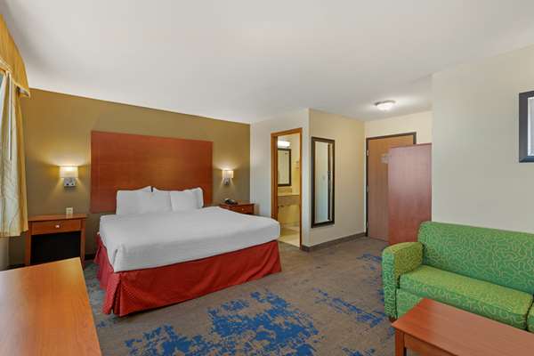  - Best Western Plus Altoona Inn - I-80, Exit 142