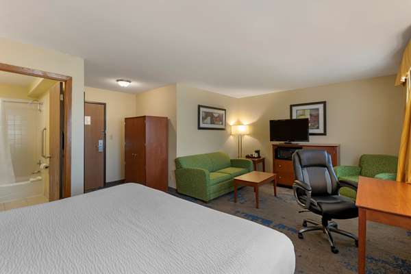  - Best Western Plus Altoona Inn - I-80, Exit 142