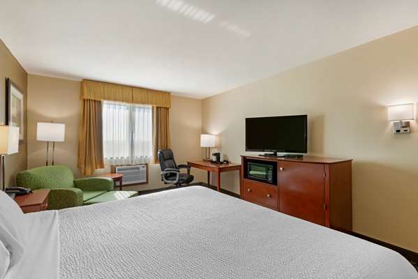  - Best Western Plus Altoona Inn - I-80, Exit 142