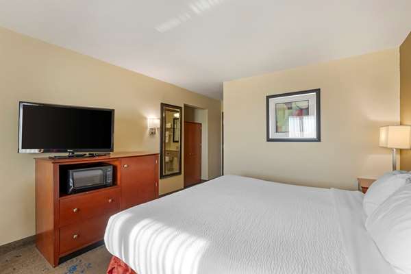  - Best Western Plus Altoona Inn - I-80, Exit 142
