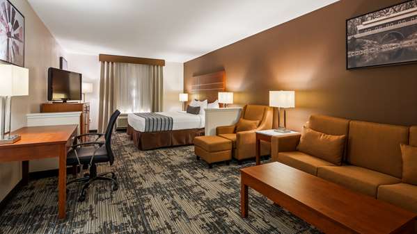 Suite - Best Western Plus WaKeeney Inn & Suites - I-70, Exit 127