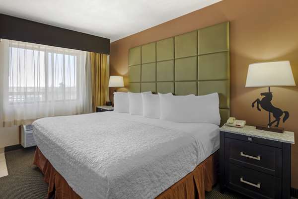  - Best Western Plus Country Inn & Suite Dodge City