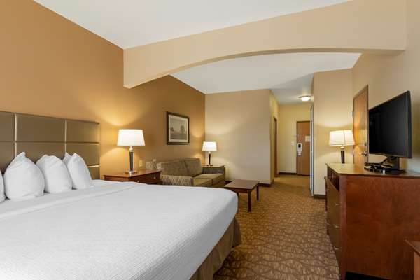  - Best Western Plus Butterfield Inn Hays - I-70, Exit 159