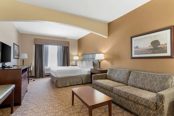  - Best Western Plus Butterfield Inn Hays - I-70, Exit 159