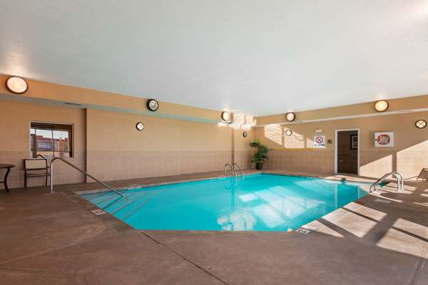 Pool - Best Western Plus Butterfield Inn Hays - I-70, Exit 159