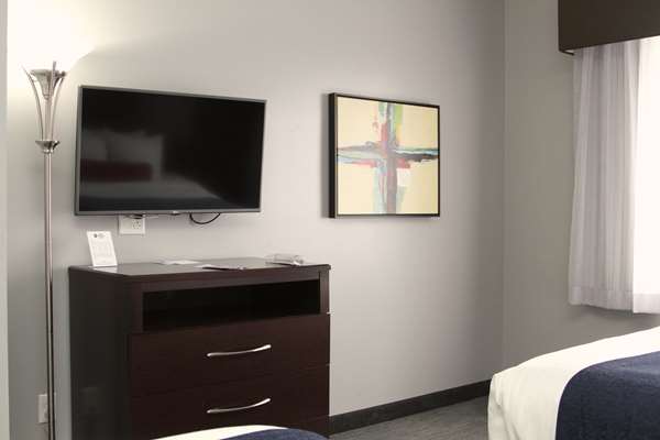  - Best Western Plus Olathe Inn & Suites - I-35, Exit 215