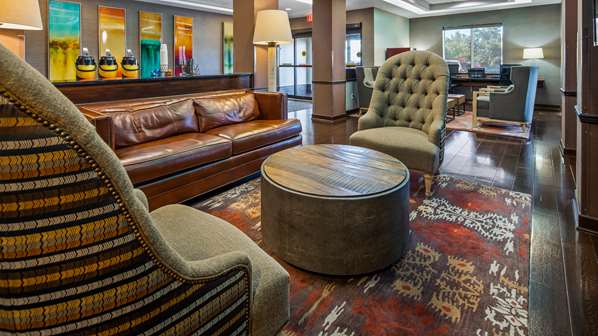  - Best Western Plus Olathe Inn & Suites - I-35, Exit 215