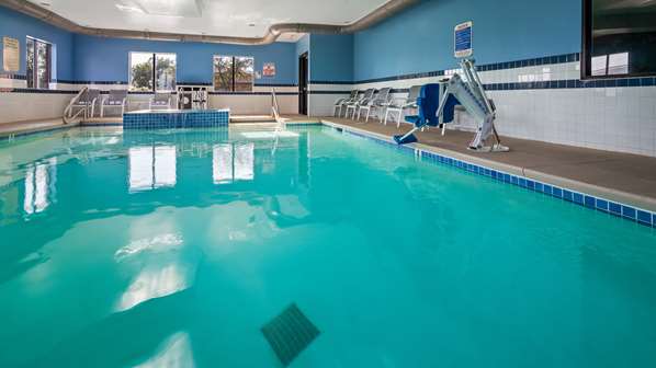 Pool - Best Western Plus Olathe Inn & Suites - I-35, Exit 215