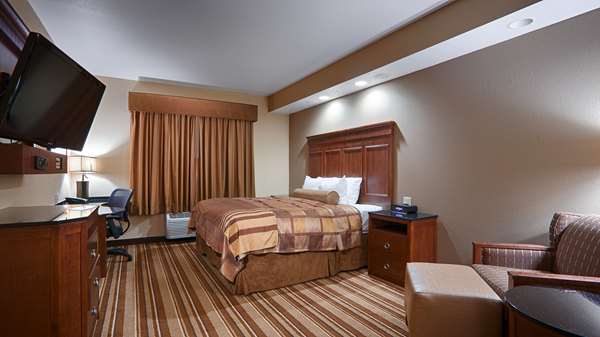 Spa - Best Western Premier KC Speedway Inn & Suites - I-435, Exit 13