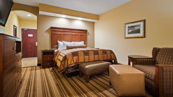  - Best Western Premier KC Speedway Inn & Suites - I-435, Exit 13