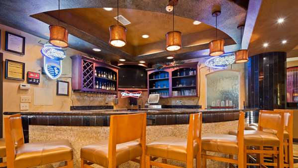 Bar - Best Western Premier KC Speedway Inn & Suites - I-435, Exit 13