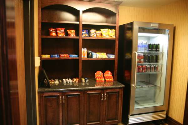  - Best Western Plus Midwest Inn & Suites Salina