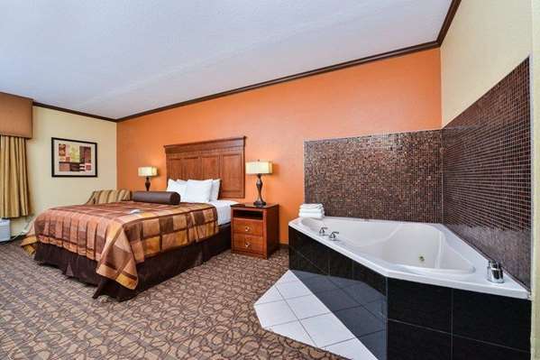 Suite - Best Western Plus Midwest Inn & Suites Salina