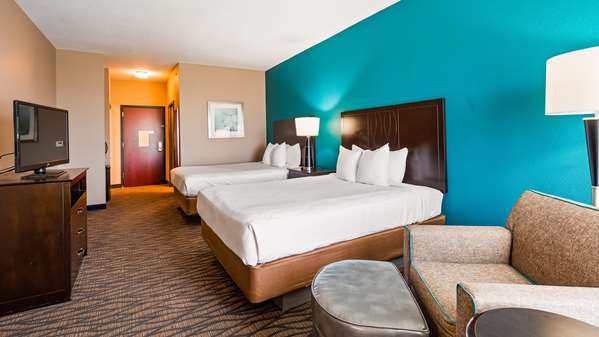  - Best Western Plus Hiawatha Hotel