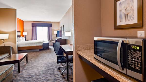  - Best Western Plus Hiawatha Hotel