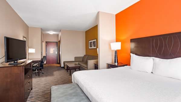  - Best Western Plus Hiawatha Hotel