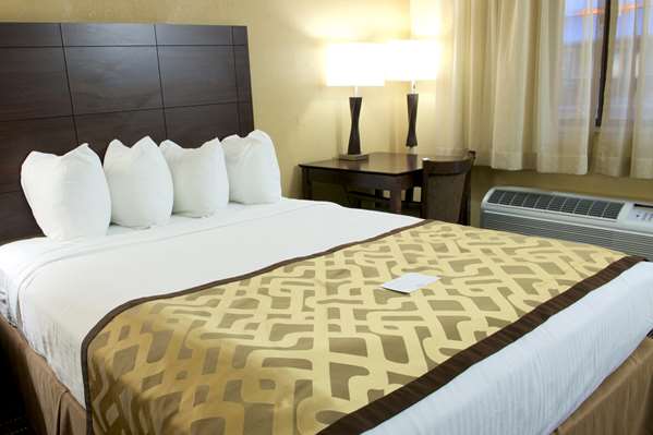  - Best Western Green Tree Inn Clarksville - I-65, Exit 5