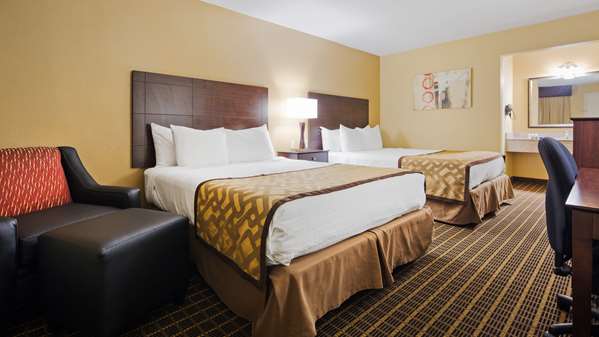  - Best Western Green Tree Inn Clarksville - I-65, Exit 5