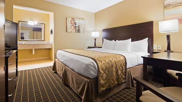  - Best Western Green Tree Inn Clarksville - I-65, Exit 5