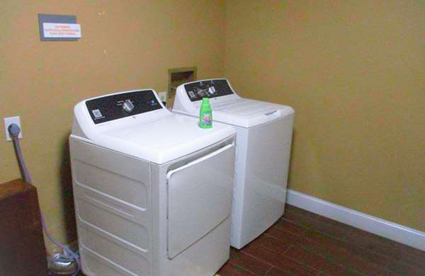  - Best Western Shelbyville Lodge - I-64, Exit 32