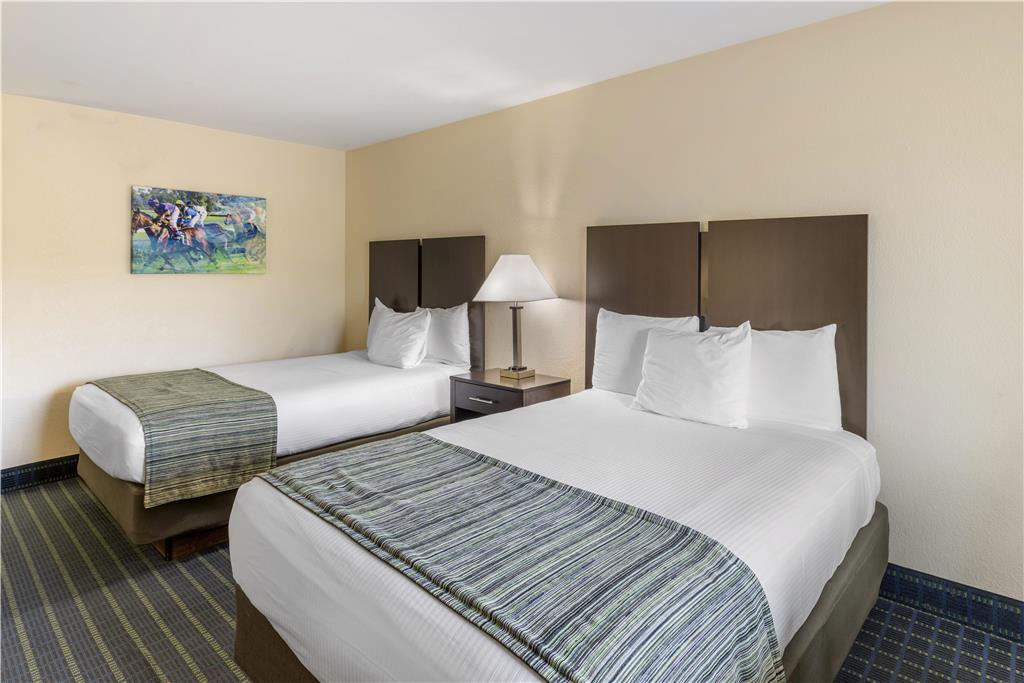 Best Western Parkside Inn-guestroom-Guest Room,On-Site.jpg