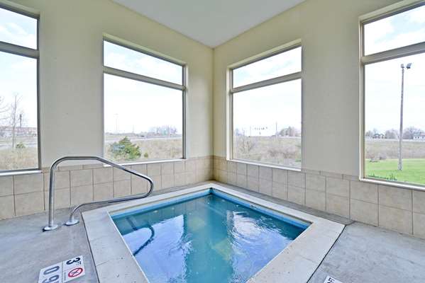 Pool - Best Western Richmond - I-75, Exit 87
