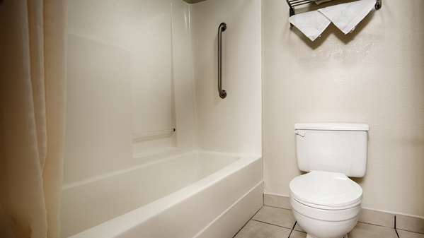  - Best Western Paris Inn