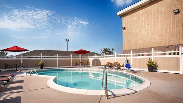 Pool - Best Western Ashbury Inn La Grange - I-71, Exit 22