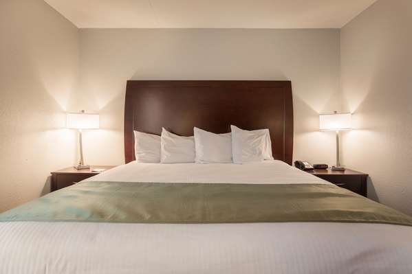 Suite - Best Western Ashbury Inn La Grange - I-71, Exit 22