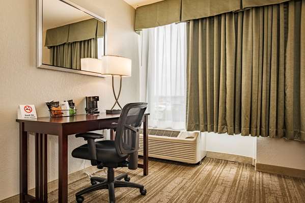  - Best Western Ashbury Inn La Grange - I-71, Exit 22